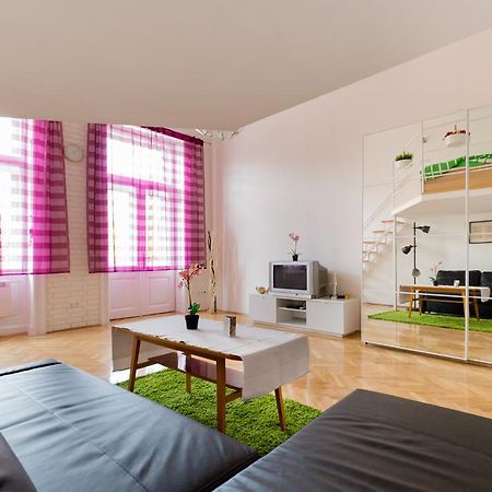 בודפשט F4 Fiumei Apartment מראה חיצוני תמונה